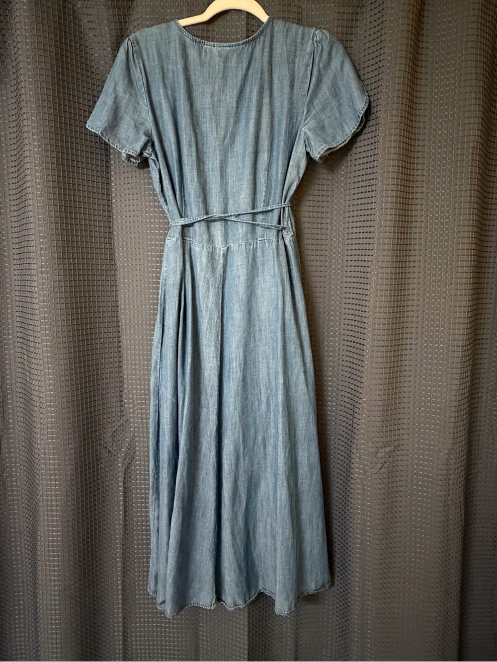 GAP Wrap Maxi Dress in Denim Blue - Picture 3 of 9